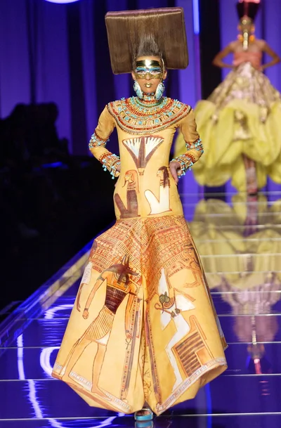 Look 9